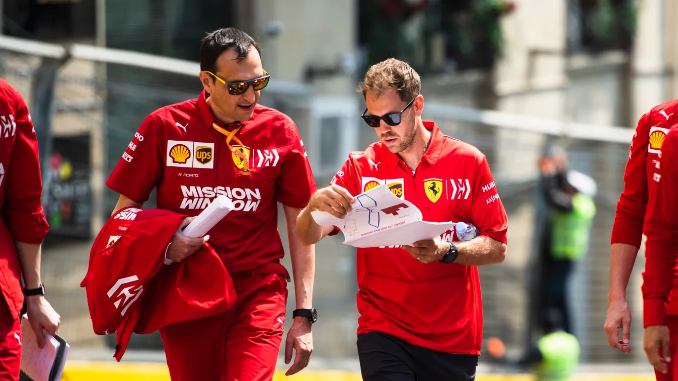 Forma-1, Sebastian Vettel, pályabejárás 
