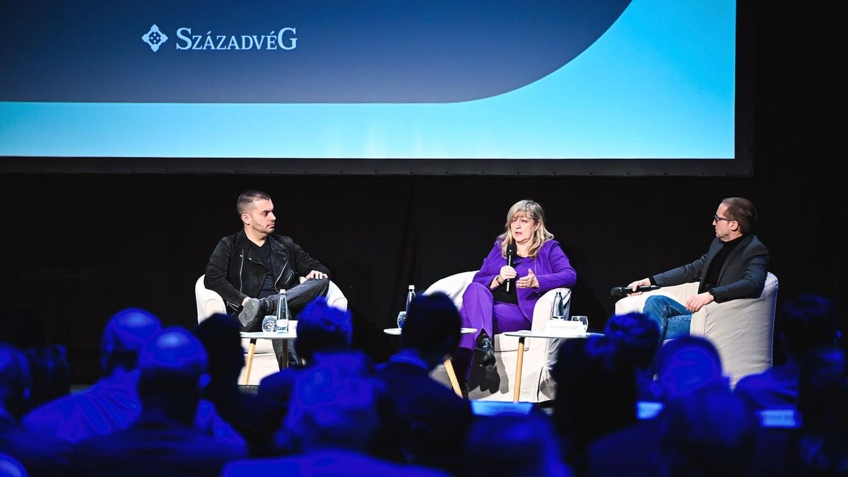 Schmidt Mária: A liberális állam a cenzúra alkalmazásával próbálja kisegíteni a kommunista elitet