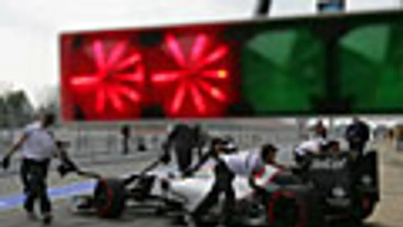Forma-1, Sauber, Sergio Pérez, tesztelés