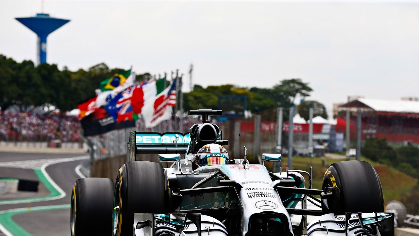 Hamiltonnak 2015-re még a jelenlegi szerződése is érvényes a Mercedesszel 
