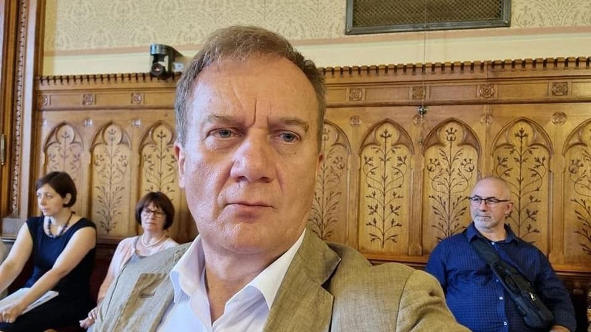 Ifj. Lomnici Zoltán: Felelősségvállalás helyett Varju és Fekete-Győr nem csinál mást, csak mártírkodik