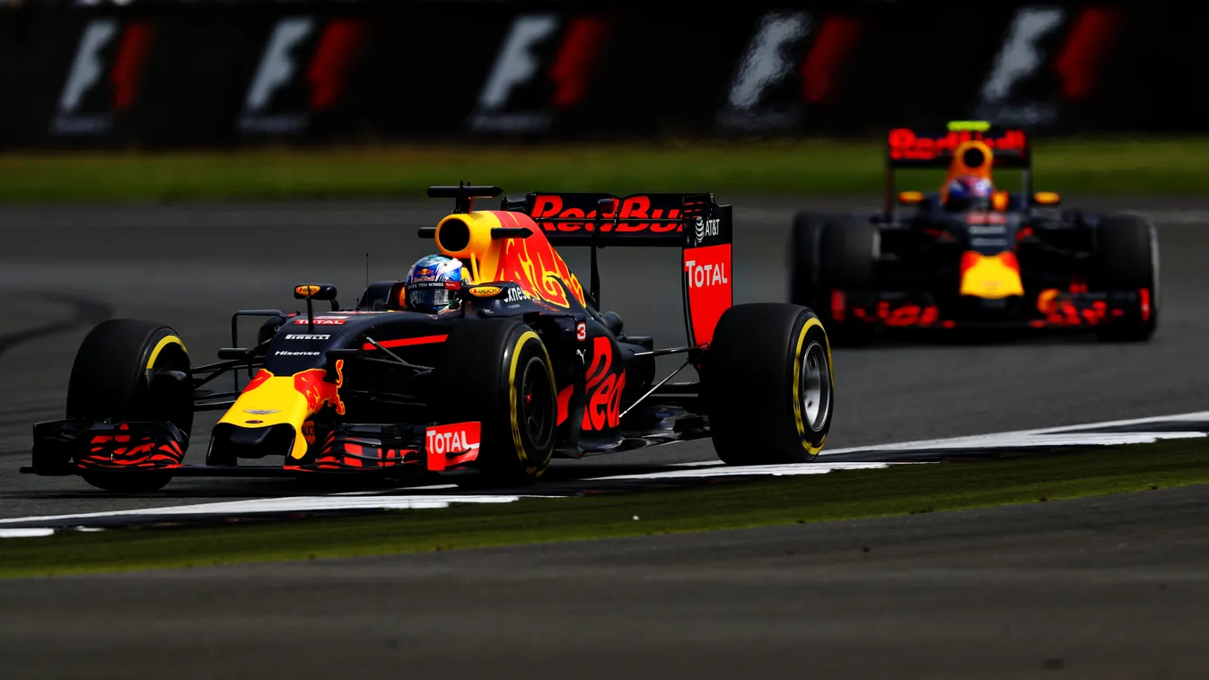 Forma-1, Daniel Ricciardo, Max Verstappen, Red Bull Racing, Brit Nagydíj 