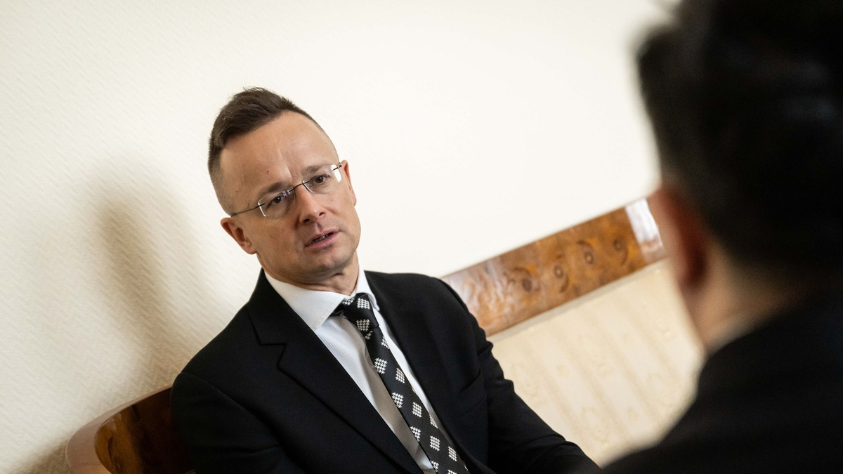 Szijjártó Péter: Nem érdemes nyomásgyakorlással próbálkozniuk az idelátogató amerikai szenátoroknak - videó