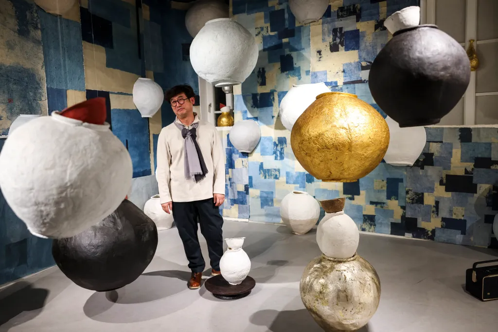 A budapesti Koreai Kulturális Központ új kiállítása, Lee Seungchul