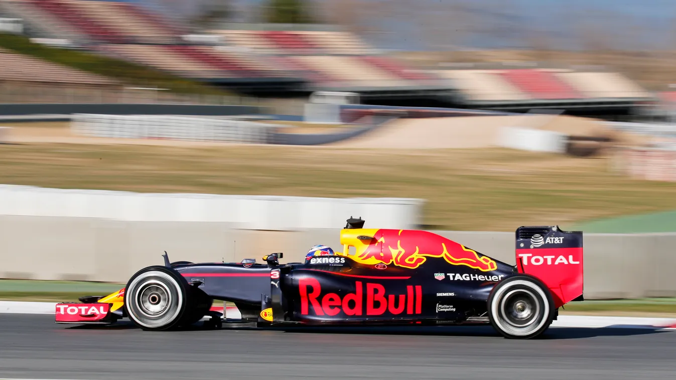 Forma-1, Daniel Ricciardo, Red Bull Racing, Barcelona teszt 