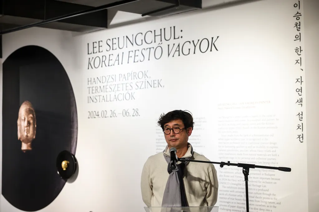A budapesti Koreai Kulturális Központ új kiállítása, Lee Seungchul