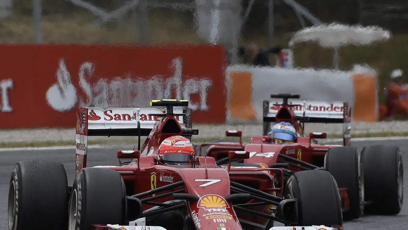 Räikkönen a 43. körben lebonyolított második kiállásáig Alonso előtt haladt 