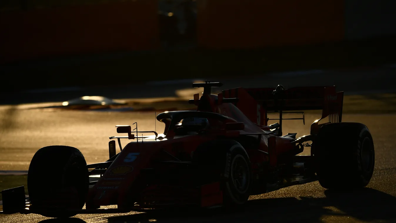 Forma-1, Sebastian Vettel, Scuderia Ferrari, Barcelona teszt, sziluett 