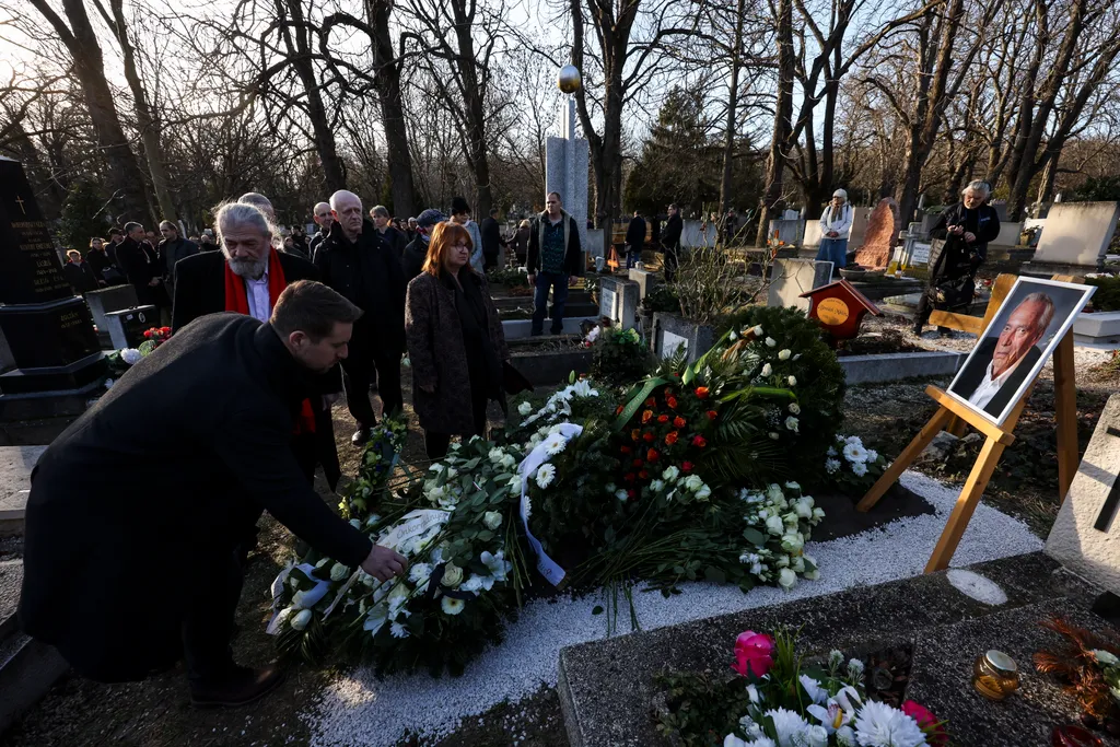 Képeken Benedek Miklós temetése, Farkasréti temető, 2024.02.06. 