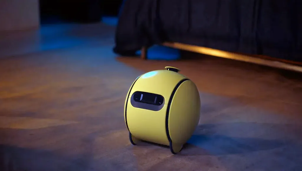 Ballie, az új otthoni, önjáró, mesterséges intelligenciával működő labdaméretű robot a Samsungtól, galéria, 2024 