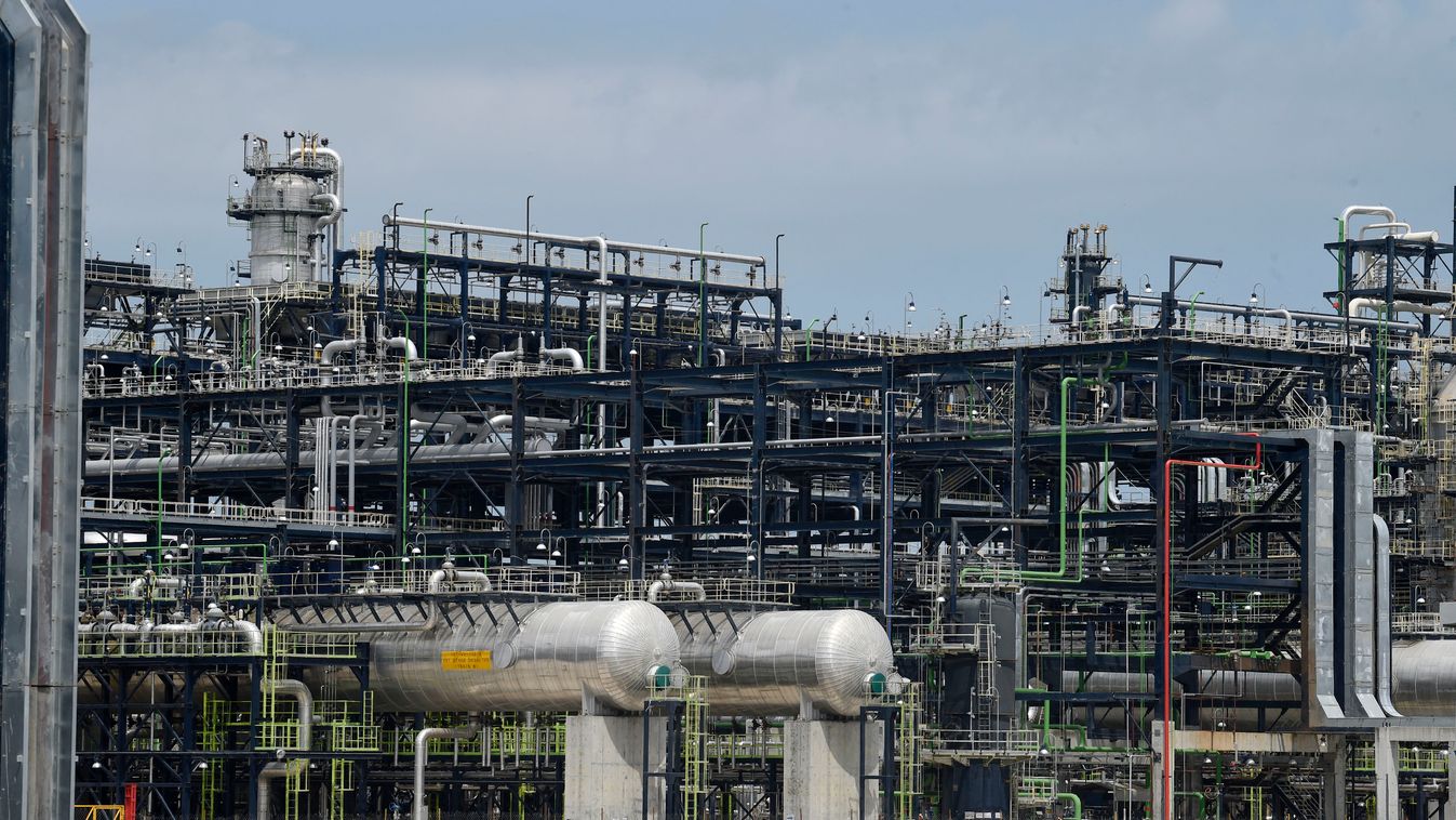 Dangote Petroleum Refinery, nigériai kőolajfinomító, Lagos, Nigéria 
