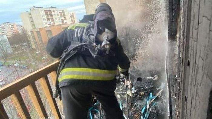 Lángolt egy erkély egy dunaújvárosi lakásban