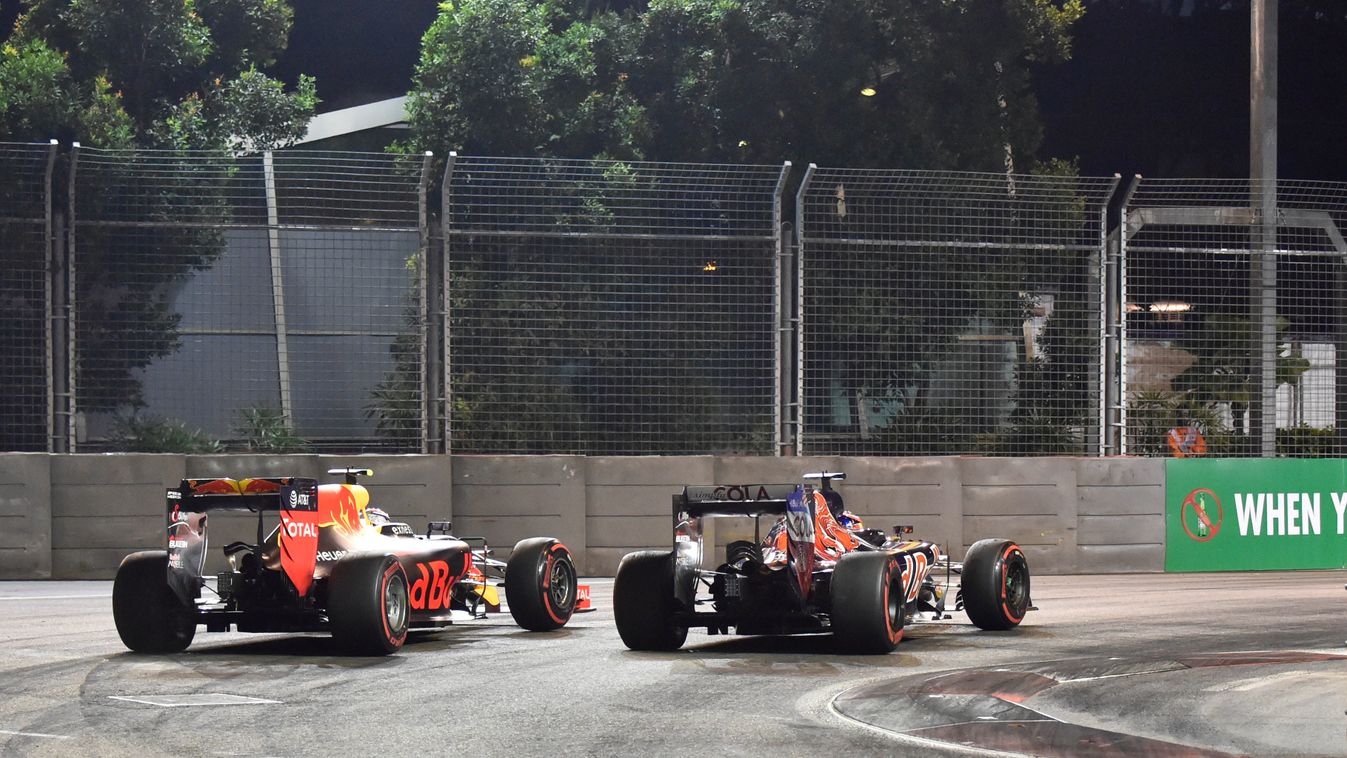 Forma-1, Max Verstappen, Red Bull Racing, Danyiil Kvjat, Scuderia Toro Rosso, Szingapúri Nagydíj 