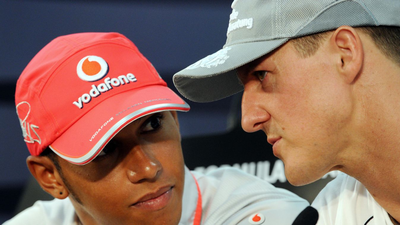Forma-1, Lewis Hamilton, McLaren Mercedes, Michael Schumacher, Mercedes AMG Petronas, Japán Nagydíj 2010 