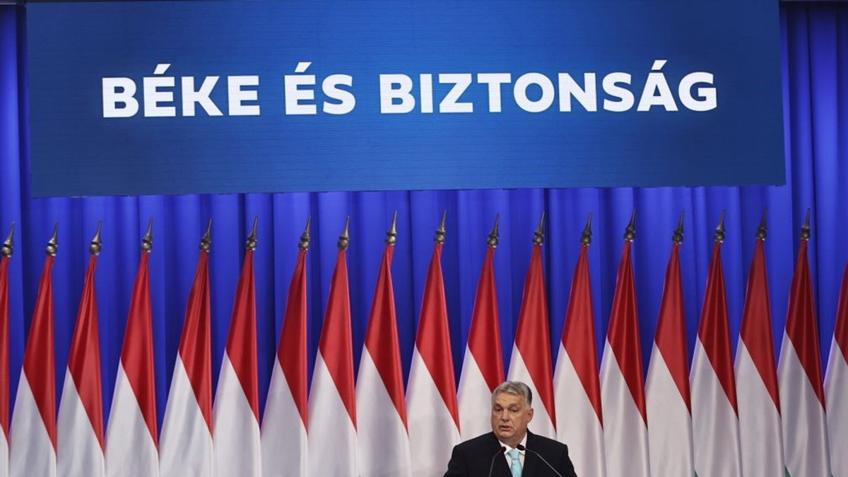 Orbán Viktor Brüsszelbe utazott