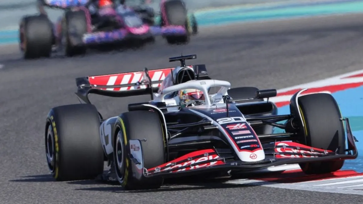 Egyre közelebb az eltiltáshoz az F1-es sztárpilóta