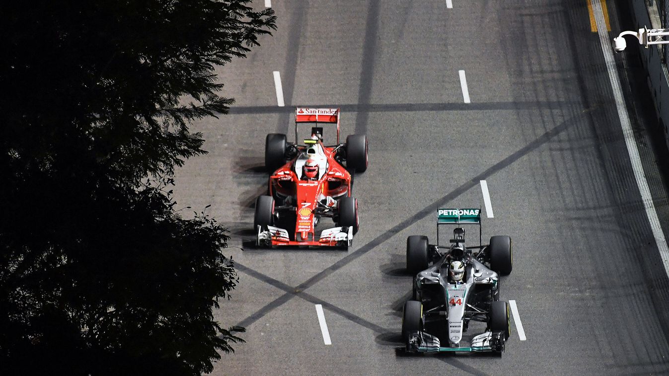Forma-1, Kimi Räikkönen, Lewis Hamilton, Ferrari, Mercedes, Szingapúri Nagydíj 