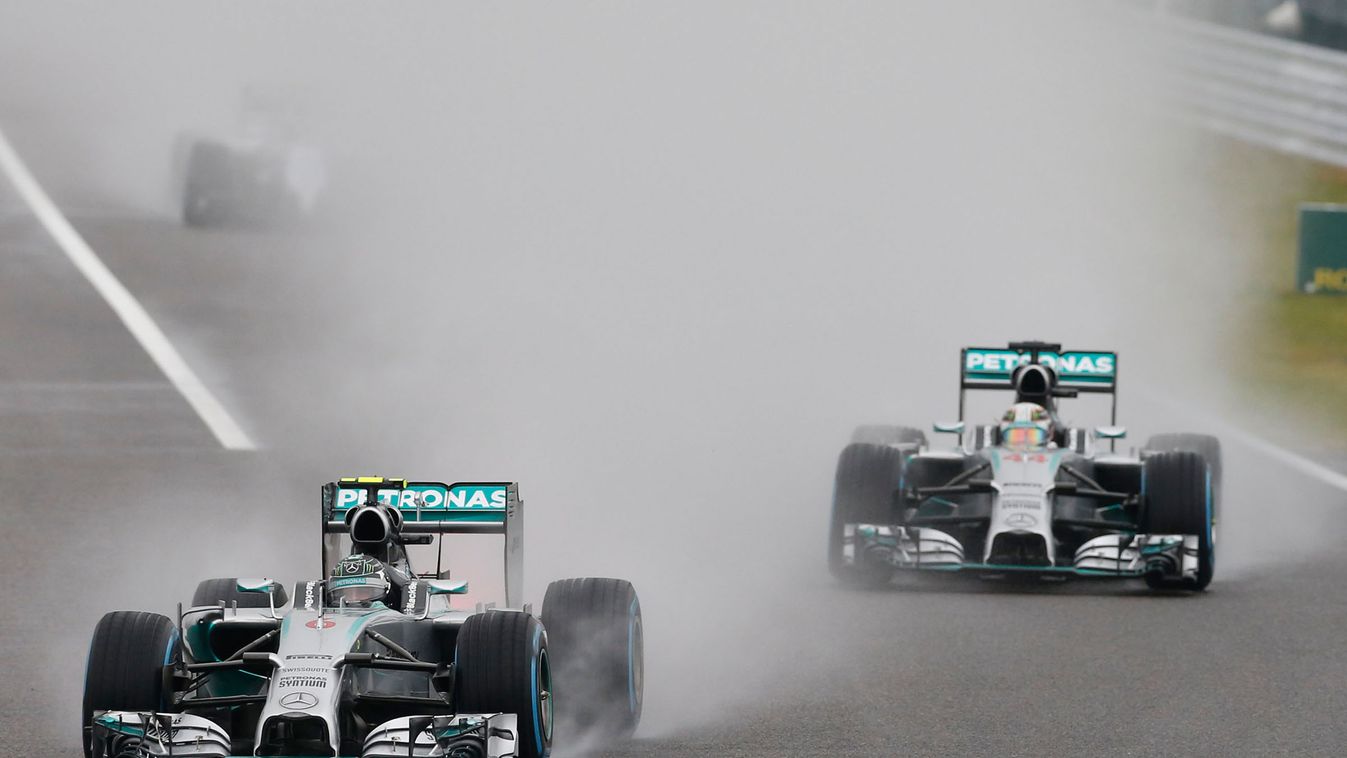 Forma-1, Nico Rosberg, Lewis Hamilton, Mercedes, Japán Nagydíj, eső 