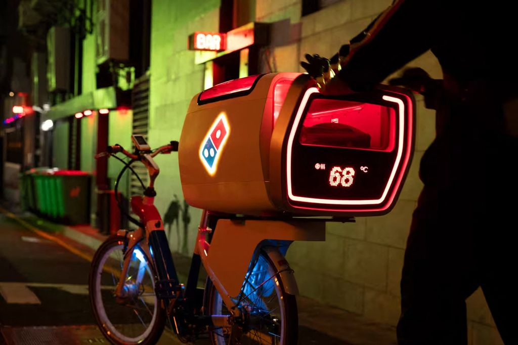 Domino's Pizza Pod, ebike, elektromos bicikli, házhozszállítás, sütőmeleg étel, elvitel 