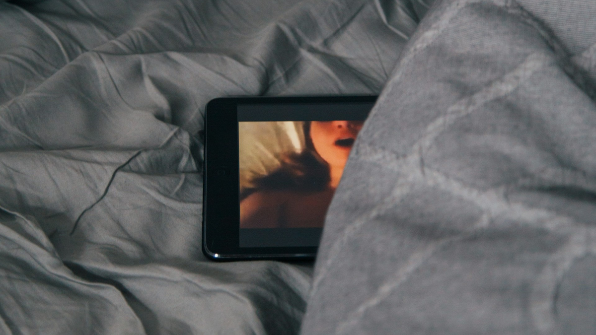 Beperelte Texas állam a PornHub üzemeltetőjét