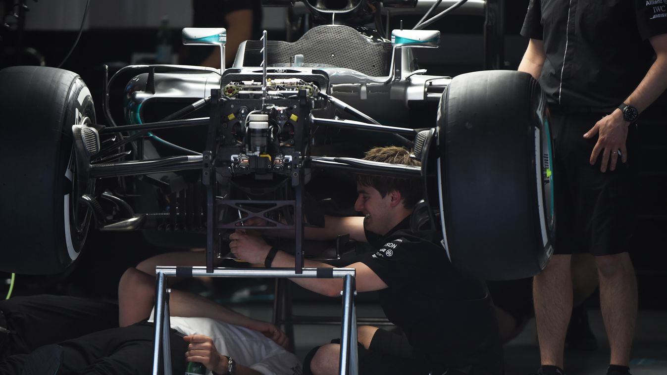 Forma-1, Lewis Hamilton, Mercedes AMG Petronas, Kínai Nagydíj, szerelők 