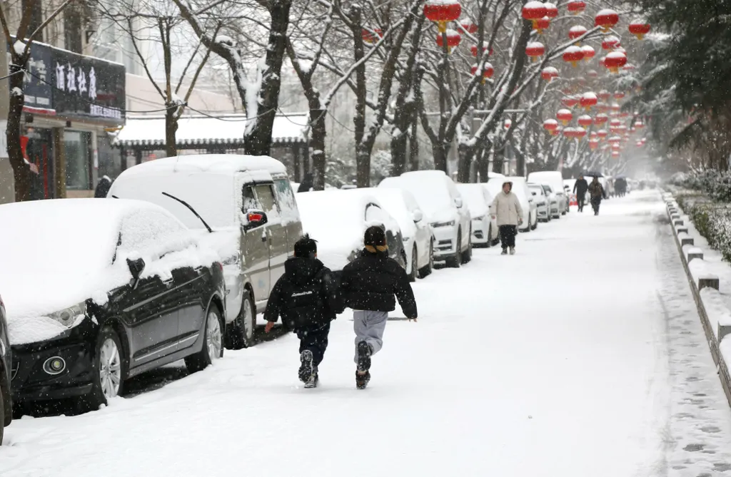 Kína, tél, havazás, hó, 