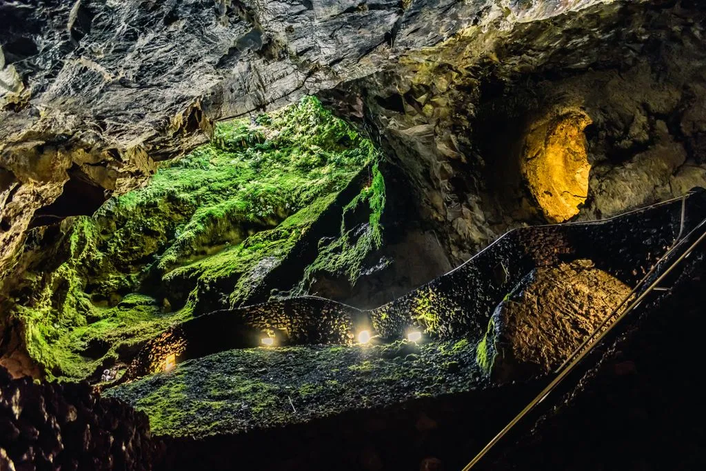 Az Algar do Carvao a Portugáliához tartozó Azori-szigetek egyikén, Terceirán