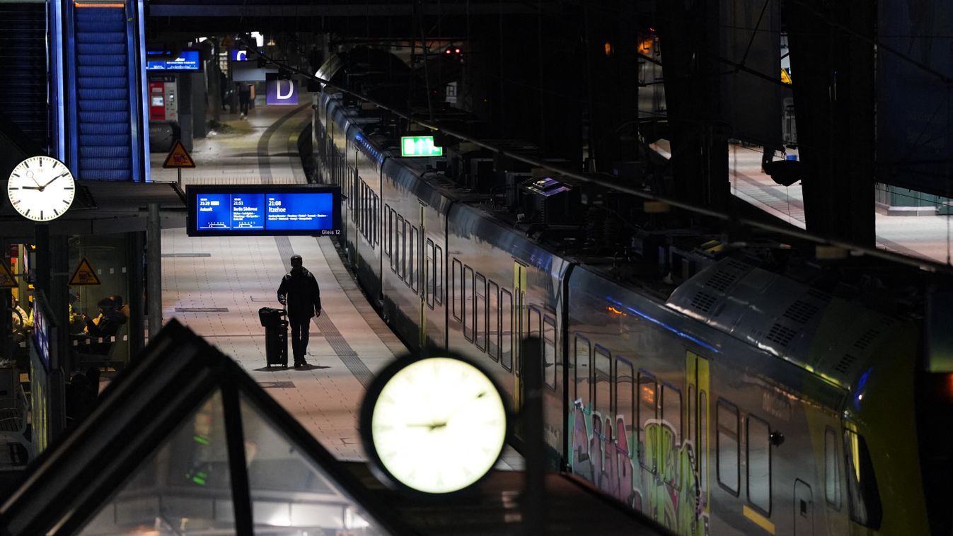 Before the GDL strike at Deutsche Bahn - Hamburg Railroad Strikes Tariffs Horizontal ECONOMY TRAFFIC 