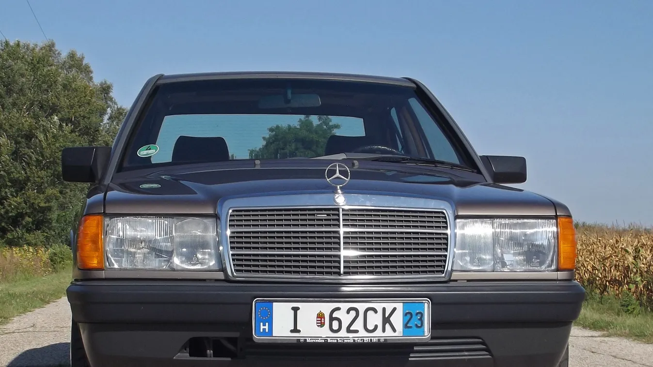 Mercedes-Benz 190 E 2.3 (W201) veteránteszt 