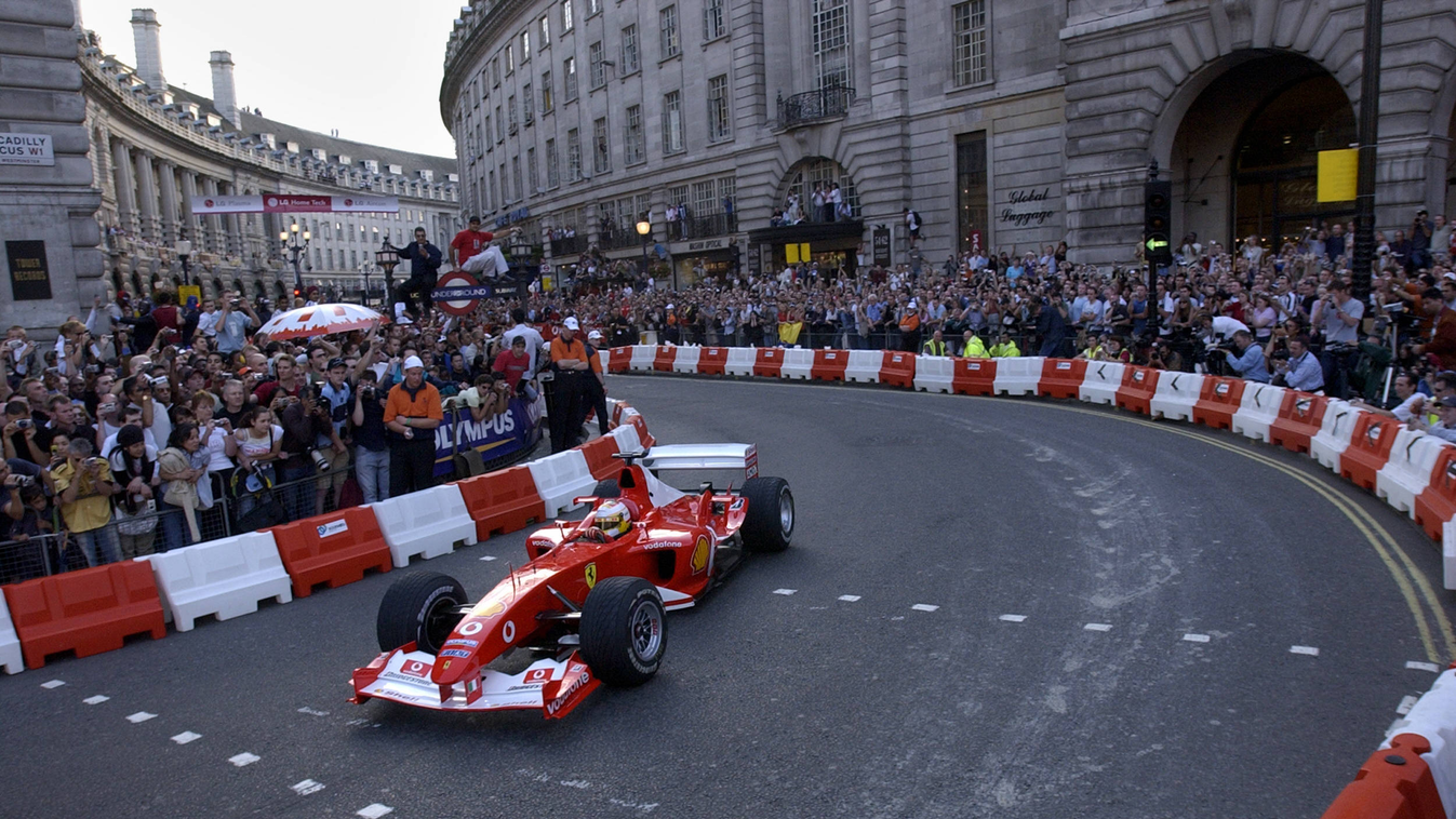 Forma-1, London, Regent Street, Scuderia Ferrari 