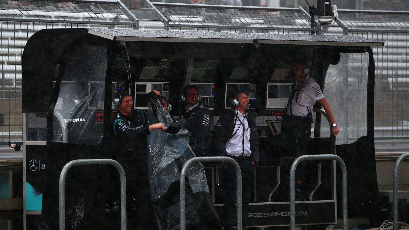 F1 Grand Prix of USA - Practice GettyImageRank2 People The Americas Motorsport Formula One Racing USA Day Sports Team Texas Austin - Texas Mercedes-Benz Weather Pit Stop Torrential Rain Photography 2015 United States Formula One Grand Prix Practice Round 