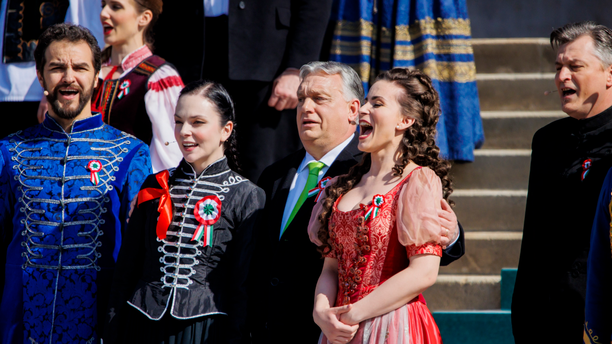 Orbán Viktor: Nem kérünk a háborúból!
