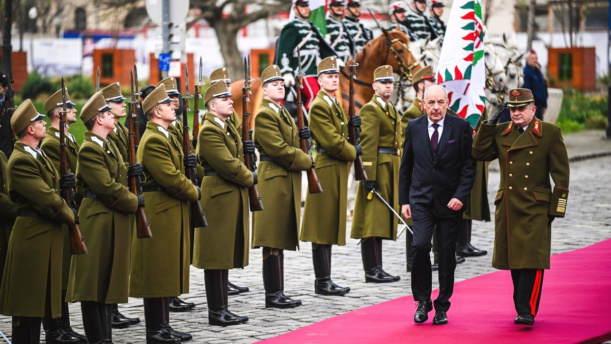 Beiktatták Sulyok Tamás köztársasági elnököt