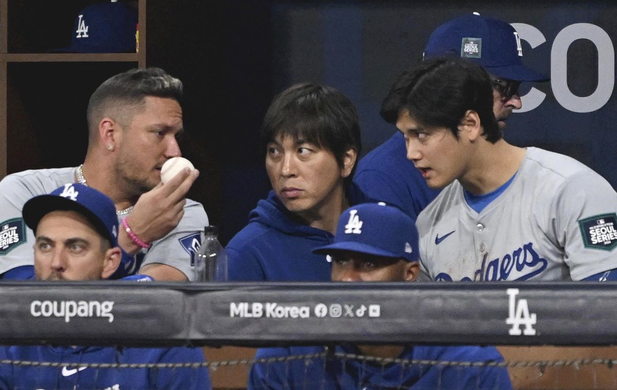 Baseball / Shohei Ohtani and his interpreter Ippei Mizuhara, Ohtani Sohei