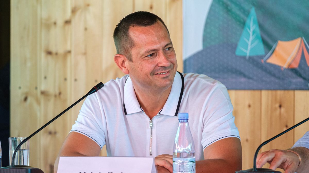 A korrupciós ügybe keveredett Molnár Zsolt zamárdi villájában piheni ki a büntetőügye fáradalmait