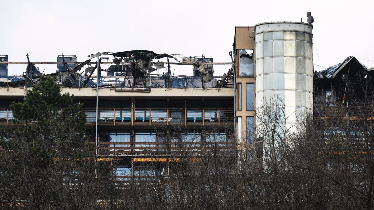 Óriási pusztítást végzett a tűz a visegrádi Hotel Silvanusban - videó