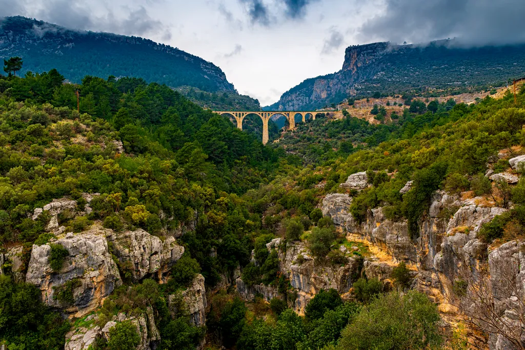 Varda,Railway,Bridge,In,The,City,Of,Adana,In,Turkey.