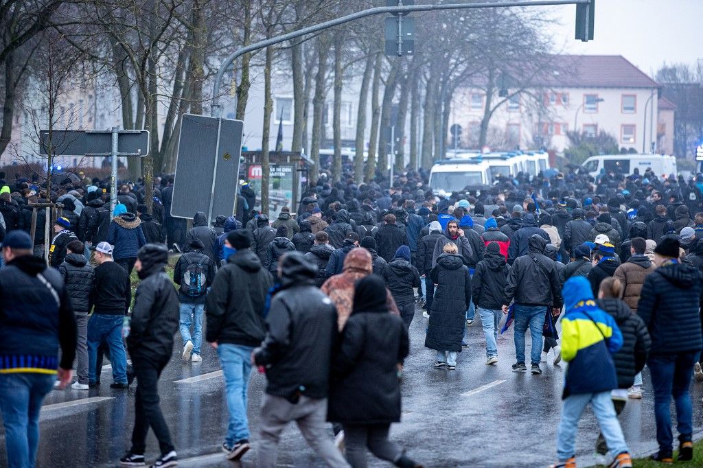 1. FC Saarbrücken - Borussia Mönchengladbach - Arrival of the fans