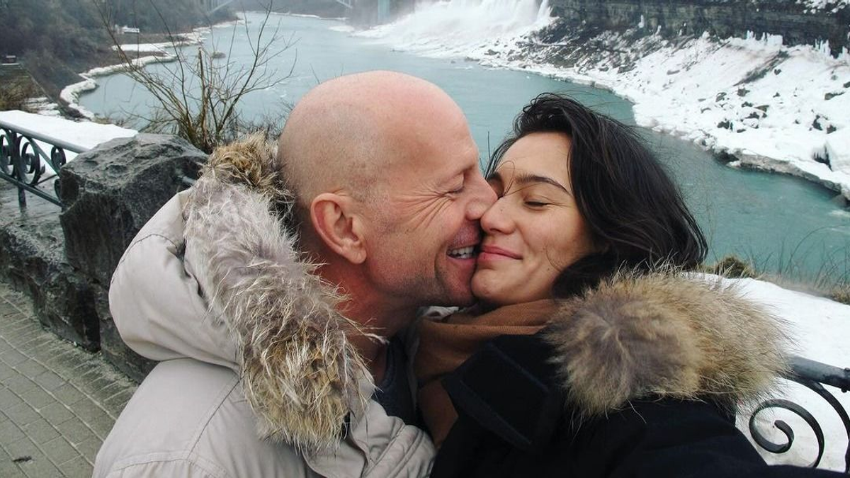 A gyógyíthatatlan beteg Bruce Willis felesége szívszorító fotót mutatott