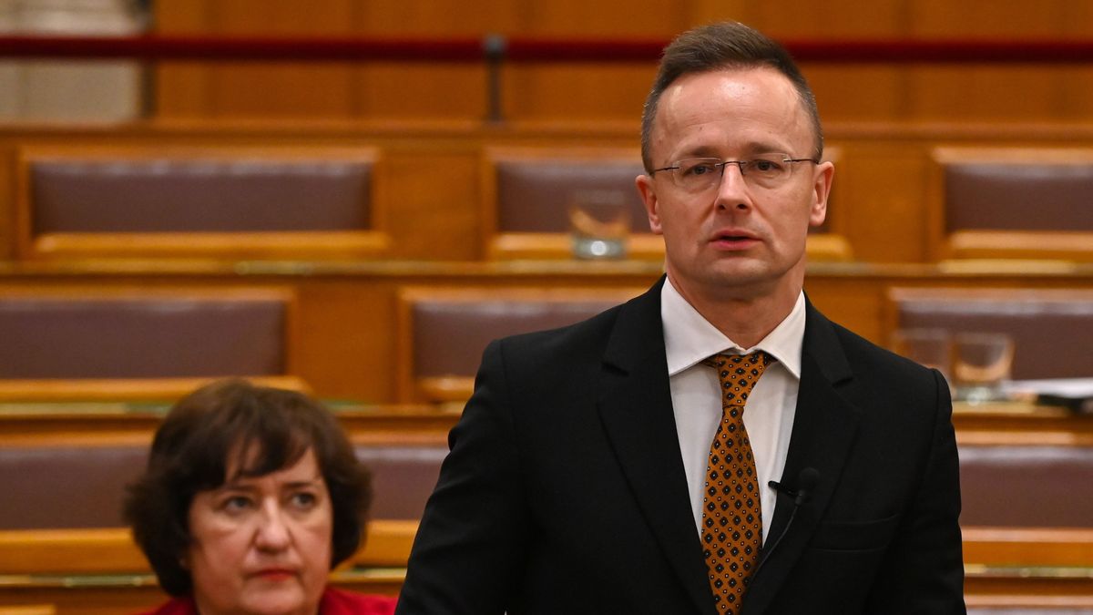 Szijjártó Péter: Az ukrán elnöki hivatal vezetőjével áttekintettük a kárpátaljai magyar közösség helyzetét