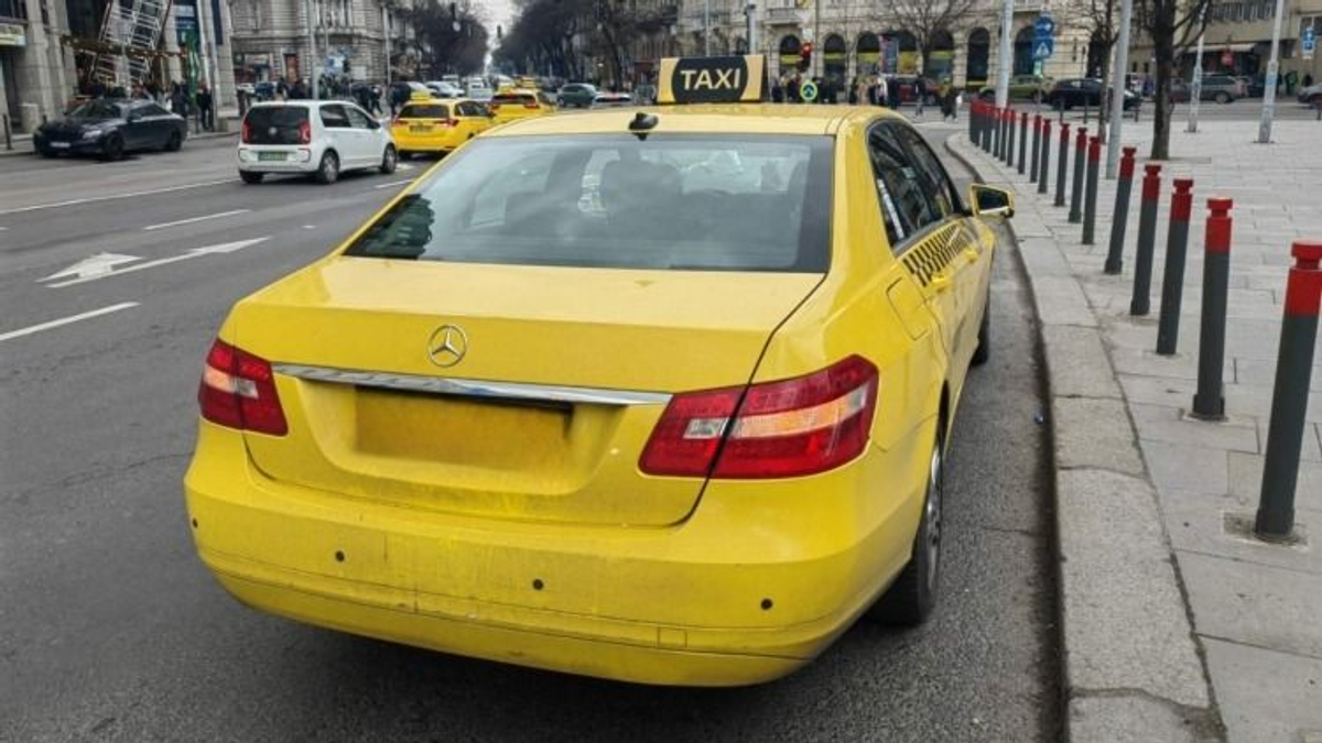 Több mint tízszeres áron dolgozott egy áltaxis Budapesten