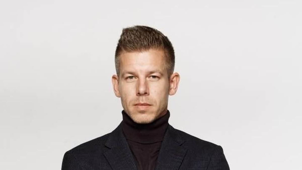 Varga Judit kizárólag kalapemelést és szalutálást érdemel – a történetben szereplő Péter pedig mély megvetést és egy vödör sz*rt