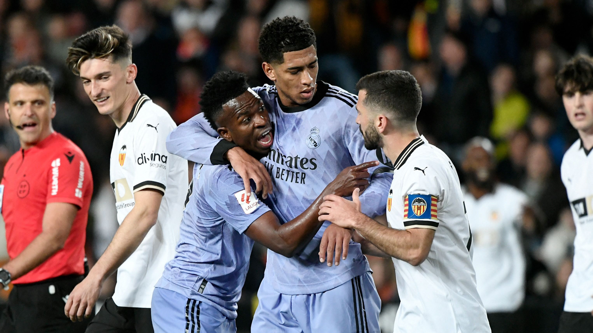 Horrorsérülés és hatalmas botrány a Real Madrid rangadóján - videó