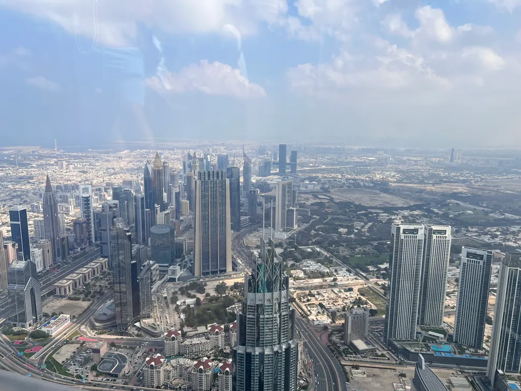 Kilátás a Burj Khalifa tetejéről