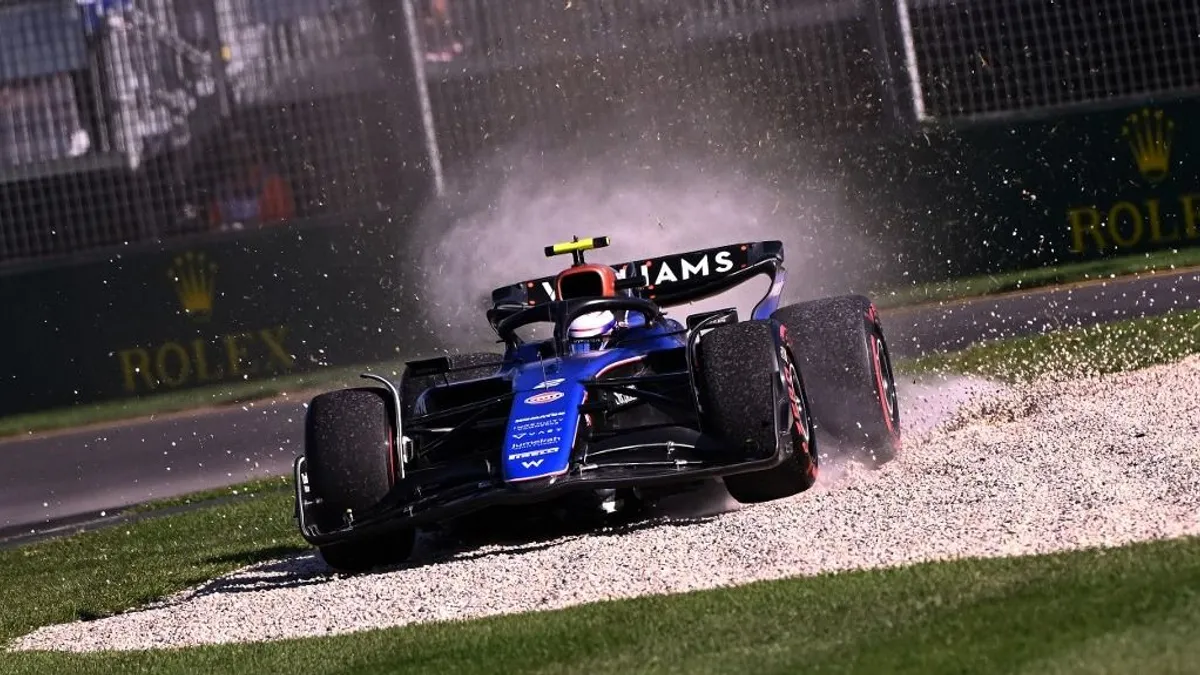 Már a hétvégén véget érhet a karrierje az F1-es csapat versenyzőjének