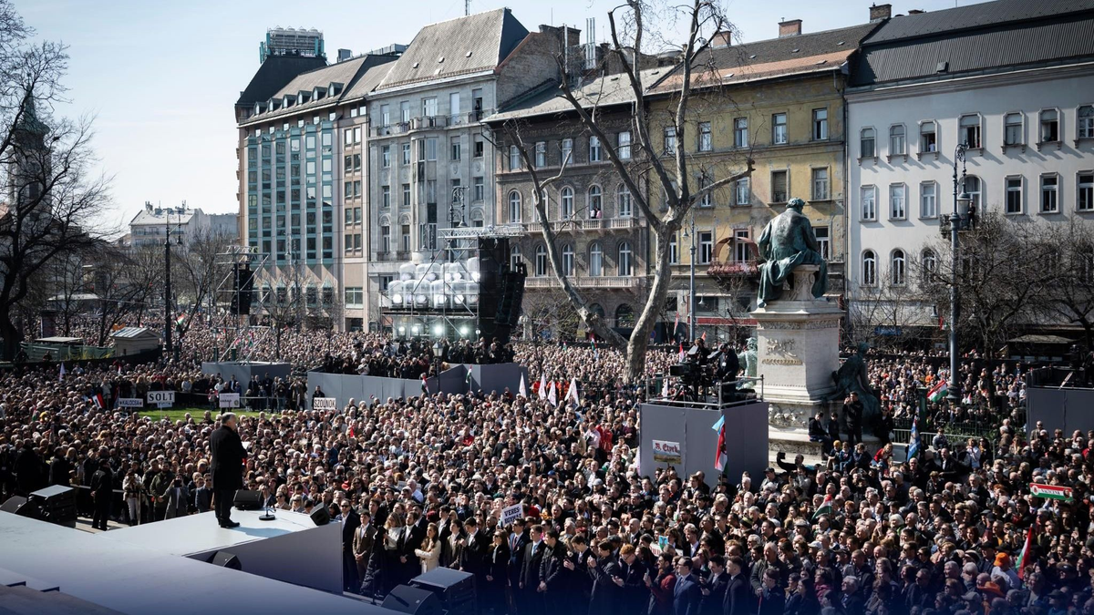 Orbán Viktor: Nem kérünk a háborúból!