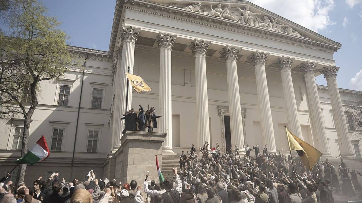 Látványos képek a Most vagy soha! című sikerfilmből - fotók