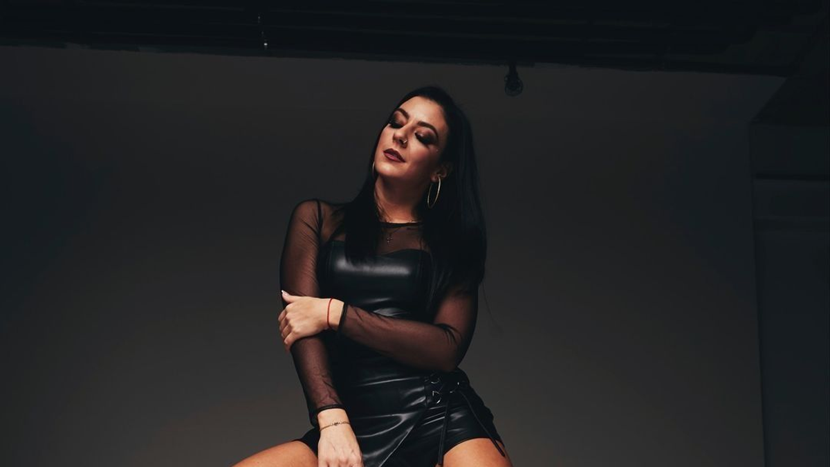 Meglepő módon üzent Stana Alexandra Marics Petinek