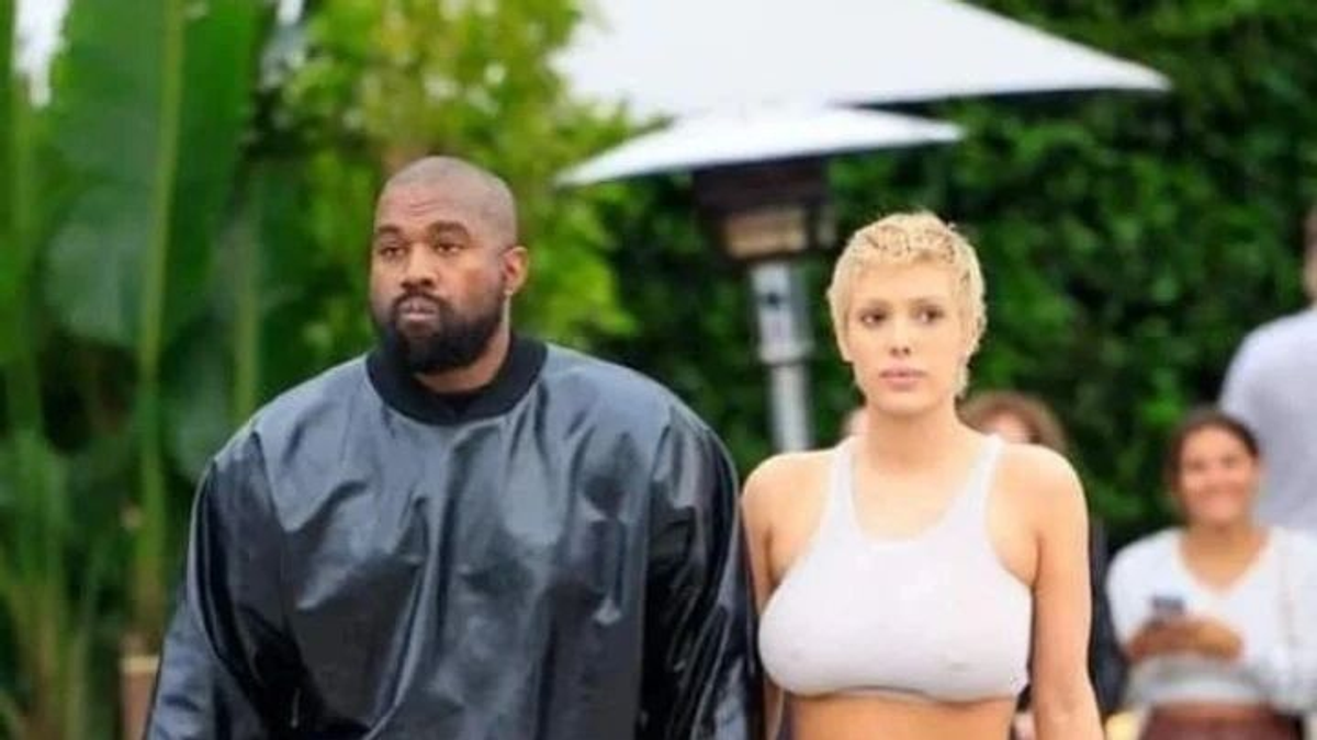 Kanye West felesége tangás bodyban mutatta meg hatalmas, kerek fenekét - kép