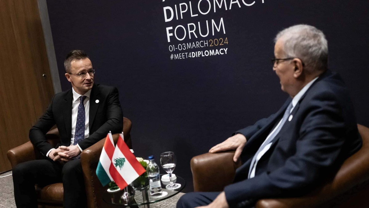 Szijjártó Péter: Belevágtunk a diplomáciai nagyüzembe